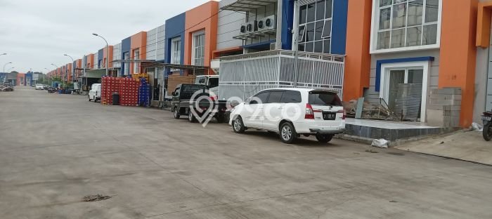 Gudang Dijual di Prime Area Tangerang Luas 275m2 Gudang Dijual di Prime Area Tangerang Luas 275m2