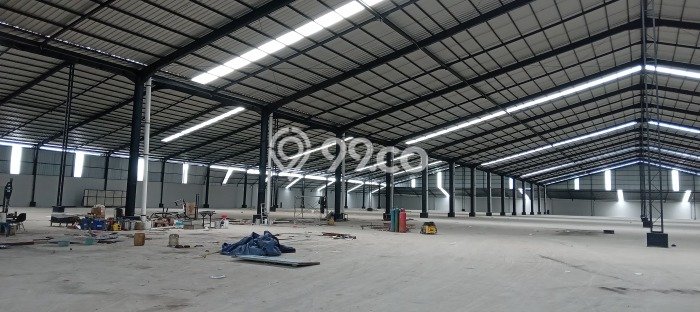 Gudang Disewa di Tangerang dengan LB 3600m2 Area Komersial Ramai Gudang Disewa di Tangerang dengan LB 3600m2 Area Komersial Ramai