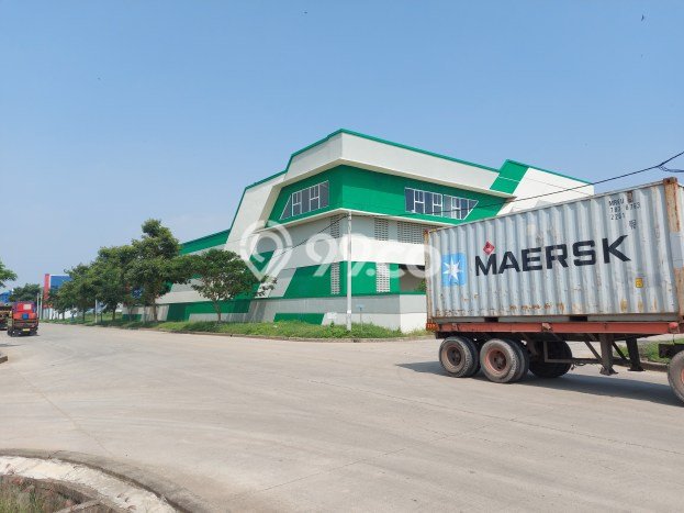 Area Ramai! Gudang Dijual di Pakuhaji untuk Bisnis Luas Bangunan 4935m2 Area Ramai! Gudang Dijual di Pakuhaji untuk Bisnis Luas Bangunan 4935m2
