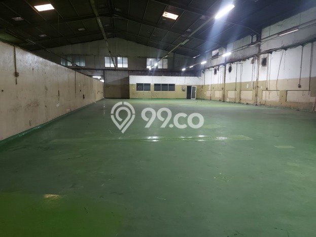Gudang Disewa di Tangerang dengan LB 5000m2 Area Komersial Ramai Gudang Disewa di Tangerang dengan LB 5000m2 Area Komersial Ramai