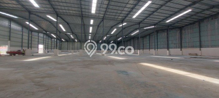 Gudang bagus disewakan di Pakuhaji Tangerang dengan LB 1400m2 harga sewa terbaik Gudang bagus disewakan di Pakuhaji Tangerang dengan LB 1400m2 harga sewa terbaik