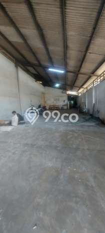 Gudang bagus disewakan di Cipondoh Tangerang dengan LB 1600m2 harga sewa terbaik Gudang bagus disewakan di Cipondoh Tangerang dengan LB 1600m2 harga sewa terbaik