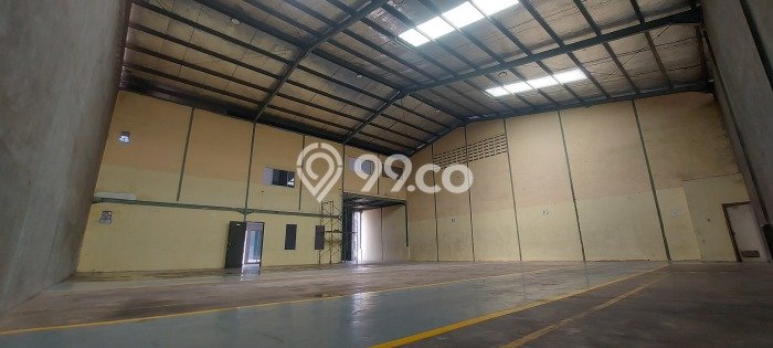Gudang disewakan lokasi strategis Karawaci Tangerang 972m2 Gudang disewakan lokasi strategis Karawaci Tangerang 972m2