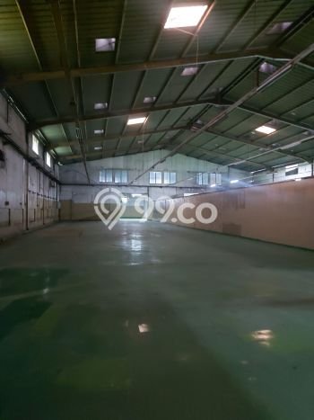 Gudang Disewa di Tangerang dengan LB 5000m2 Area Komersial Ramai Gudang Disewa di Tangerang dengan LB 5000m2 Area Komersial Ramai