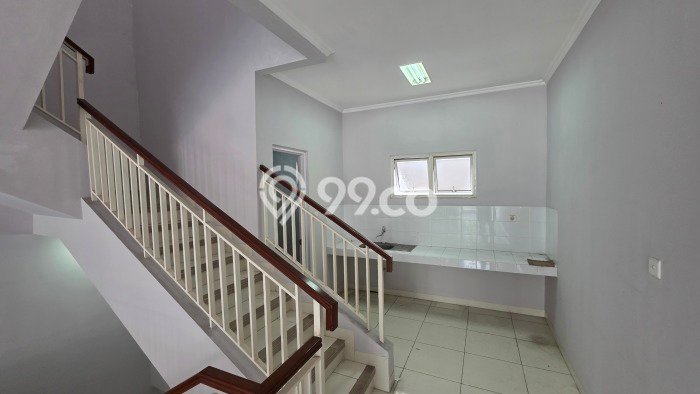 Ruko Dijual di Prime Area Tangerang Luas 200m2 Ruko Dijual di Prime Area Tangerang Luas 200m2