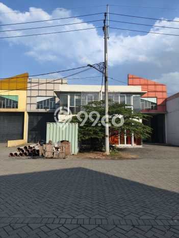 Area Ramai! Gudang Dijual di Driyorejo untuk Bisnis Luas Bangunan 492m2 Area Ramai! Gudang Dijual di Driyorejo untuk Bisnis Luas Bangunan 492m2