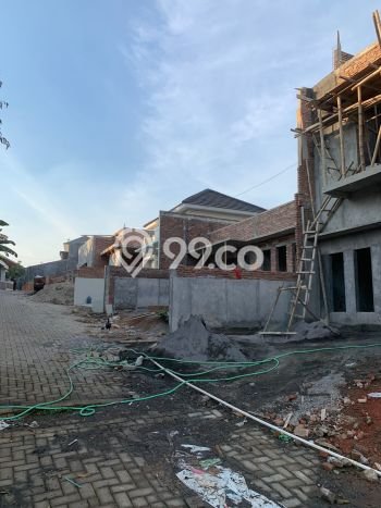 KESEMPATAN TERBAIK! Rumah Nyaman di Banyumanik, Luas 87m² Bangunan 60m² KESEMPATAN TERBAIK! Rumah Nyaman di Banyumanik, Luas 87m² Bangunan 60m²