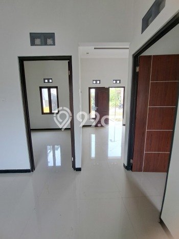 Rumah Siap Huni 2 KT 1 KM di Tembalang, Semarang Rumah Siap Huni 2 KT 1 KM di Tembalang, Semarang