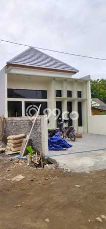 Rumah Terawat area Tembalang, Semarang, LT 150m², Luas Bangunan 45m² Rumah Terawat area Tembalang, Semarang, LT 150m², Luas Bangunan 45m²