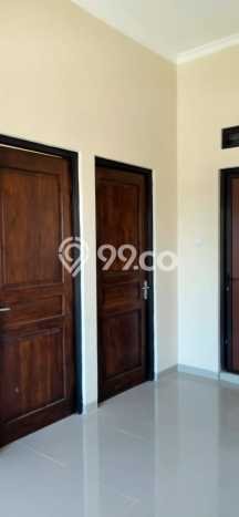 Rumah Terawat area Tembalang, Semarang, LT 150m², Luas Bangunan 45m² Rumah Terawat area Tembalang, Semarang, LT 150m², Luas Bangunan 45m²