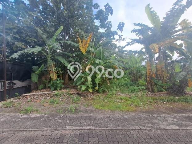 PROPERTI PILIHAN! Rumah di Banyumanik, LT 102m² Bangunan 85m² PROPERTI PILIHAN! Rumah di Banyumanik, LT 102m² Bangunan 85m²