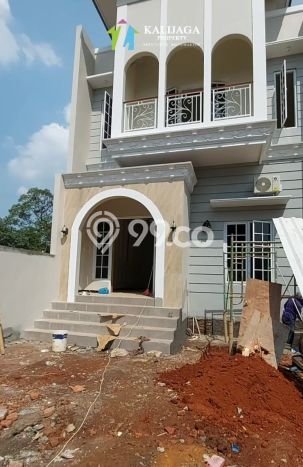 Rumah Terawat 3 KT 2 KM di Banyumanik, Semarang Rumah Terawat 3 KT 2 KM di Banyumanik, Semarang