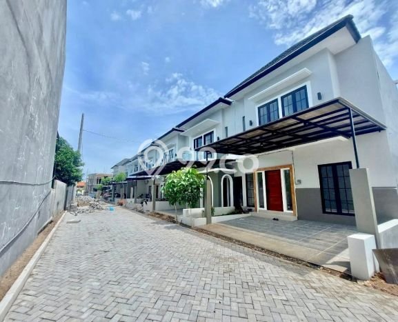 Rumah Exclusive LT 81m² / LB 63m² di Kompleks Perumahan Pedurungan, Semarang Rumah Exclusive LT 81m² / LB 63m² di Kompleks Perumahan Pedurungan, Semarang