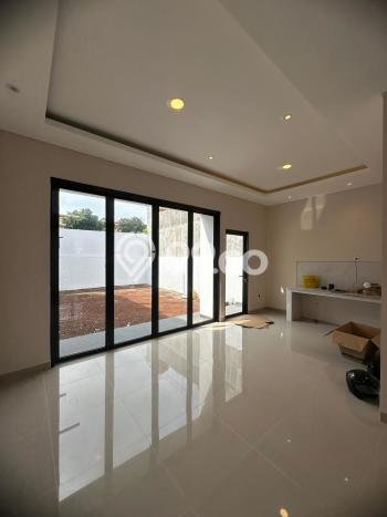 HARGA TERBAIK! Rumah Berkualitas area Tembalang, Luas 88m2m² Bangunan 80m2m² HARGA TERBAIK! Rumah Berkualitas area Tembalang, Luas 88m2m² Bangunan 80m2m²