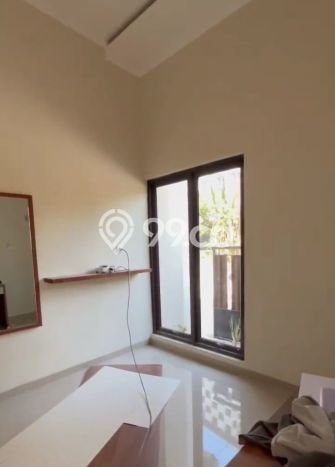 Rumah LT 140m² Desain Minimalis di Tembalang, Dekat Fasilitas Umum, Semarang Rumah LT 140m² Desain Minimalis di Tembalang, Dekat Fasilitas Umum, Semarang