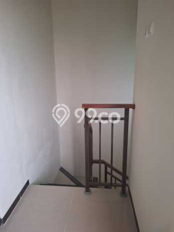 Rumah Modern Minimalis 3 KT Bisa Langsung Pindah di Banyumanik Rumah Modern Minimalis 3 KT Bisa Langsung Pindah di Banyumanik