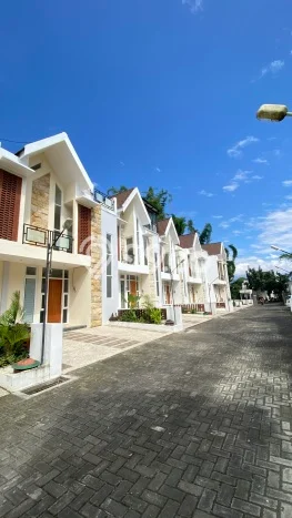 Hunian Cantik Minimalis Lb 75m2 di Batu, Batu Hunian Cantik Minimalis Lb 75m2 di Batu, Batu