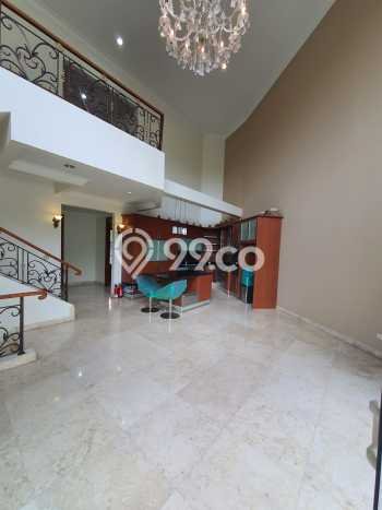 Rumah Luxury Modern Tanpa Renovasi di Lebak Bulus Jakarta Selatan Rumah Luxury Modern Tanpa Renovasi di Lebak Bulus Jakarta Selatan