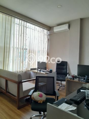 LOKASI PREMIUM! Ruko di Bintaro, Luas 303m², Pusat Bisnis LOKASI PREMIUM! Ruko di Bintaro, Luas 303m², Pusat Bisnis