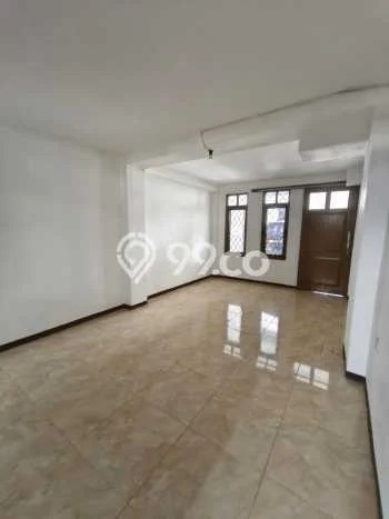 Dijual Rumah Minimalis Bagus Punya 4 KT di Kebayoran Lama Jakarta Selatan SHM Dijual Rumah Minimalis Bagus Punya 4 KT di Kebayoran Lama Jakarta Selatan SHM