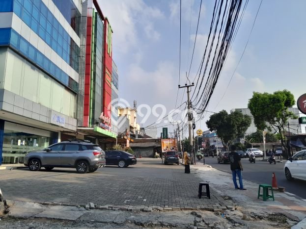 LOKASI PREMIUM! Ruko di Bintaro, Luas 303m², Pusat Bisnis LOKASI PREMIUM! Ruko di Bintaro, Luas 303m², Pusat Bisnis