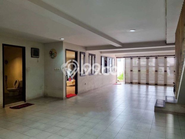 Jual Rumah Mewah Megah Dengan View Eksklusif di Permata Buana, Jakarta Barat Jual Rumah Mewah Megah Dengan View Eksklusif di Permata Buana, Jakarta Barat