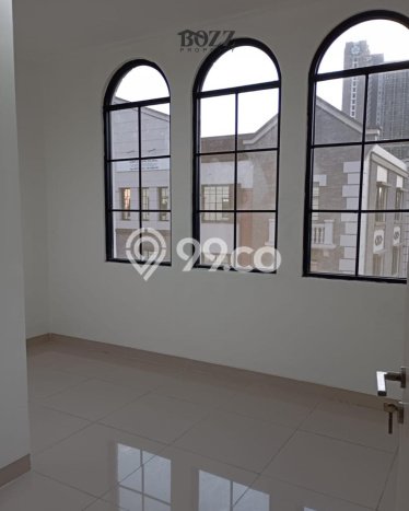 Area Ramai! Ruko Dijual di Tangerang untuk Bisnis Luas Bangunan 203m2 Area Ramai! Ruko Dijual di Tangerang untuk Bisnis Luas Bangunan 203m2