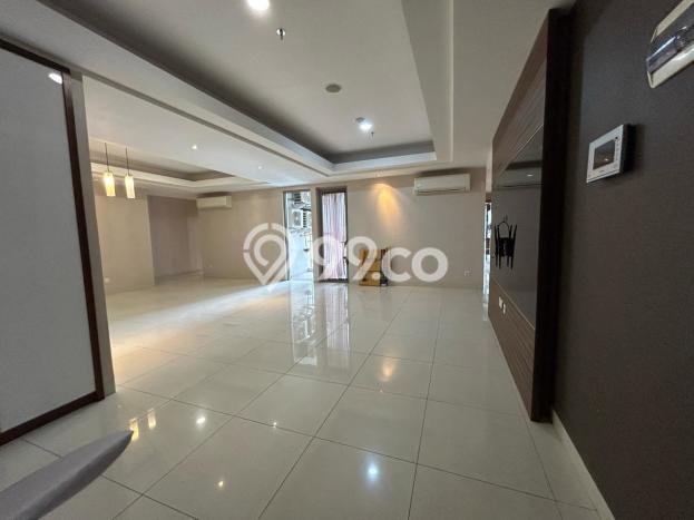 Disewakan Cepat! Hunian Apartemen Hemat di Kemayoran, Jakarta Pusat 4 Kamar Tidur dan 2 Kamar Mandi Disewakan Cepat! Hunian Apartemen Hemat di Kemayoran, Jakarta Pusat 4 Kamar Tidur dan 2 Kamar Mandi