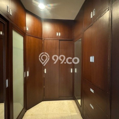 Apartemen Strategis 196m2 di Senayan Jakarta Selatan 3 Bedroom Apartemen Strategis 196m2 di Senayan Jakarta Selatan 3 Bedroom