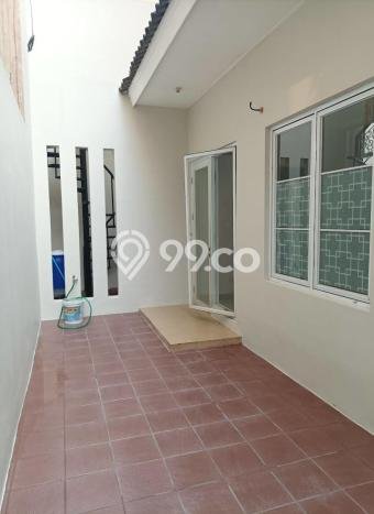 Disewakan! Rumah 3 Kamar Tidur &
3 Kamar Mandi di Gading Serpong, Tangerang Disewakan! Rumah 3 Kamar Tidur &
3 Kamar Mandi di Gading Serpong, Tangerang