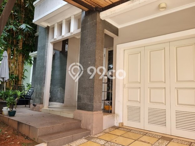Ready to Use! Luxury House LT 180m2 Desain Elegan di Gading Serpong Ready to Use! Luxury House LT 180m2 Desain Elegan di Gading Serpong