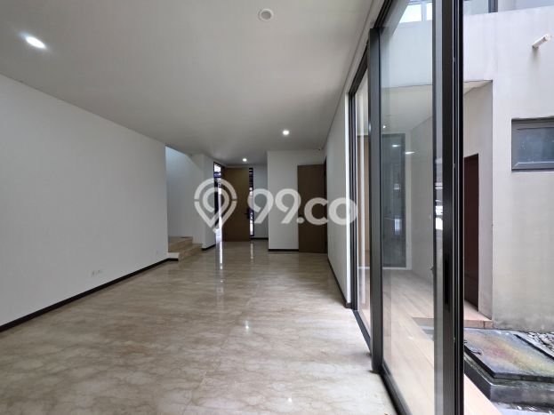 Hunian Eksklusif Siap Huni LT 136m2 di BSD, Tangerang Selatan Hunian Eksklusif Siap Huni LT 136m2 di BSD, Tangerang Selatan
