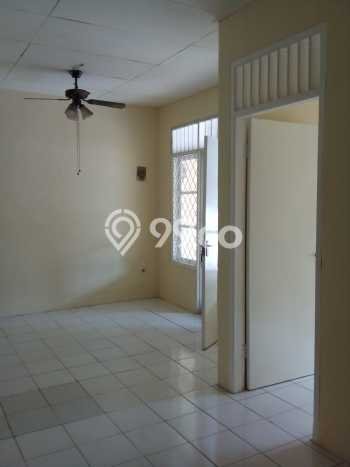 Dijual Rumah Eksklusif 2 KT di Taman Royal, Tangerang Dijual Rumah Eksklusif 2 KT di Taman Royal, Tangerang
