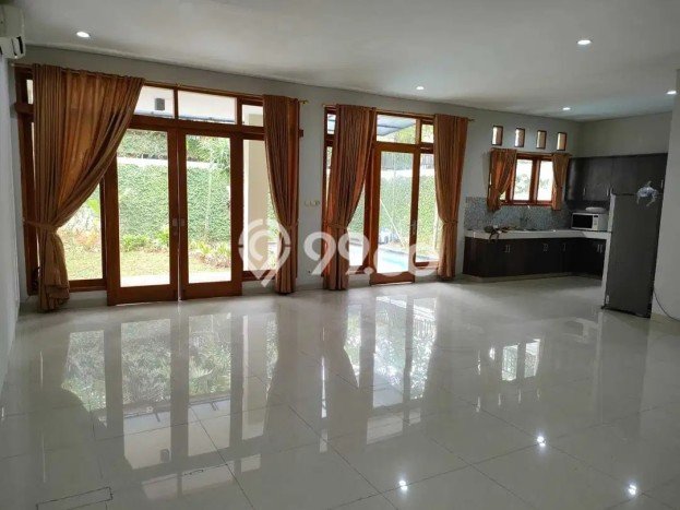Lokasi terbaik! Rumah siap huni disewakan di Kemang LB 450m2 Lokasi terbaik! Rumah siap huni disewakan di Kemang LB 450m2