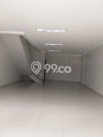 Ruko Kawasan Bisnis di Bintaro, Luas 225m2m², Jalan Utama Ruko Kawasan Bisnis di Bintaro, Luas 225m2m², Jalan Utama