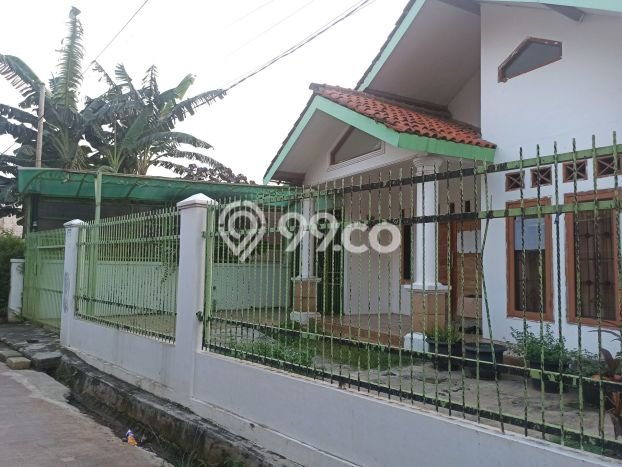 For Sale Rumah 3 Kamar Lokasi Strategis Nyaman dan Strategis di Ciledug For Sale Rumah 3 Kamar Lokasi Strategis Nyaman dan Strategis di Ciledug