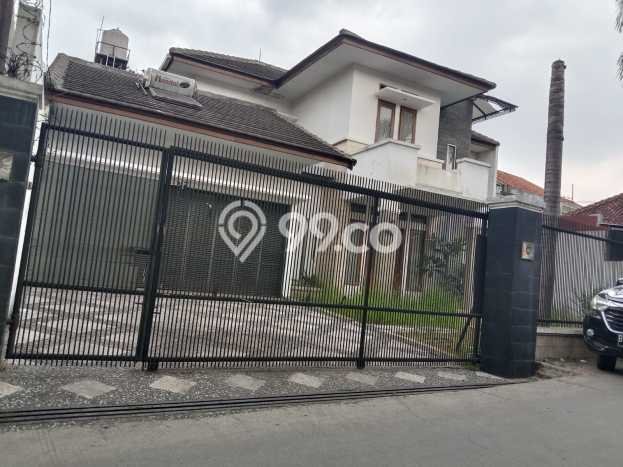 Hunian Elit LB 400m2 Siap Pakai Desain Elegan di Bandung Kota, Bandung Hunian Elit LB 400m2 Siap Pakai Desain Elegan di Bandung Kota, Bandung