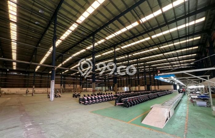 Gudang Strategis Kawasan Kalideres, Luas 5000m2m², Area Niaga Gudang Strategis Kawasan Kalideres, Luas 5000m2m², Area Niaga