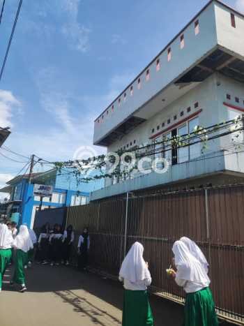 For Sale Rumah 3 Kamar Lokasi Ideal Bagus dan Strategis di Tapos For Sale Rumah 3 Kamar Lokasi Ideal Bagus dan Strategis di Tapos