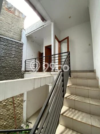 Dijual Rumah Strategis Bagus Punya 3 KT di Ciputat Tangerang Selatan SHM Dijual Rumah Strategis Bagus Punya 3 KT di Ciputat Tangerang Selatan SHM