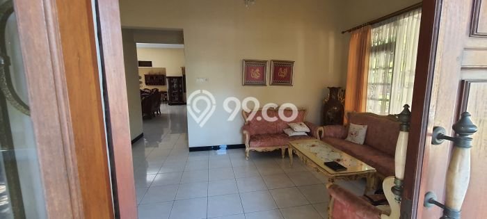 Dijual Rumah Mewah Megah Dengan View Eksklusif di Manyar, Surabaya Dijual Rumah Mewah Megah Dengan View Eksklusif di Manyar, Surabaya