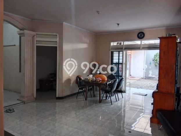 For Sale Hunian Rumah Terawat 3 Kamar di Kebonsari, Surabaya For Sale Hunian Rumah Terawat 3 Kamar di Kebonsari, Surabaya