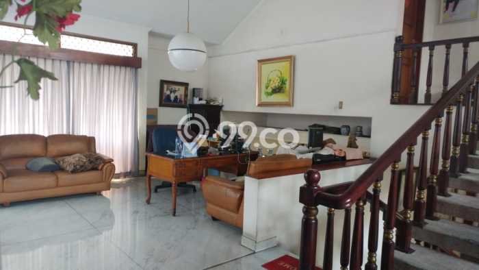Rumah Luxury Siap Huni di Jakarta Barat Fasilitas Premium Rumah Luxury Siap Huni di Jakarta Barat Fasilitas Premium