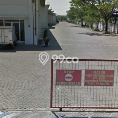 Area Ramai! Gudang Dijual di Driyorejo untuk Bisnis Luas Bangunan 462m2 Area Ramai! Gudang Dijual di Driyorejo untuk Bisnis Luas Bangunan 462m2