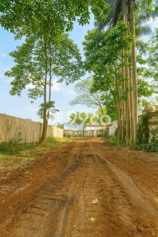 Tanah Dijual Area Strategis di Jelupang Tangerang 839m2 Tanah Dijual Area Strategis di Jelupang Tangerang 839m2