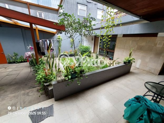 Dijual Rumah Luas Megah Dengan View Eksklusif di Dago, Bandung Dijual Rumah Luas Megah Dengan View Eksklusif di Dago, Bandung
