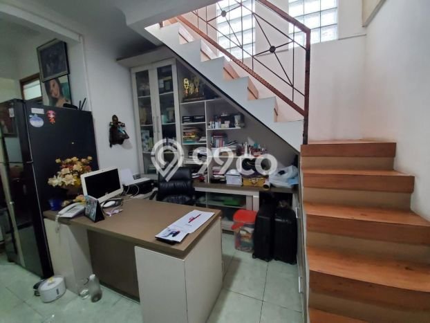 Rumah Strategis Minimalis Lb 225m2 di Antapani, Bandung Rumah Strategis Minimalis Lb 225m2 di Antapani, Bandung