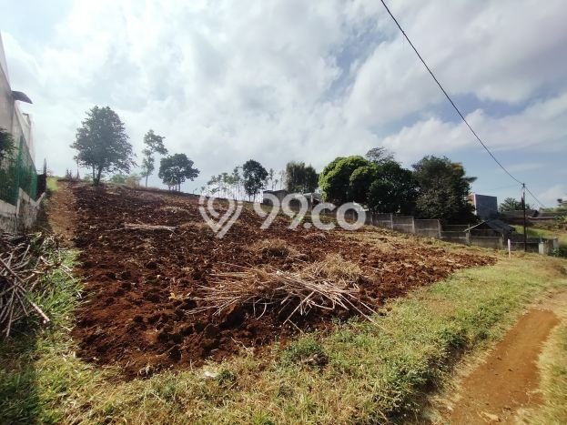 Tanah Area Prospektif Kawasan Jatinangor, Luas 795m², Dekat ke Pusat Kota, Lingkungan Asri Tanah Area Prospektif Kawasan Jatinangor, Luas 795m², Dekat ke Pusat Kota, Lingkungan Asri