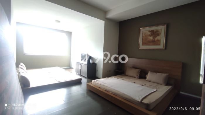 Rumah Strategis LT 550m2m² / LB 180m2m² di Lokasi Strategis Coblong, Bandung Rumah Strategis LT 550m2m² / LB 180m2m² di Lokasi Strategis Coblong, Bandung