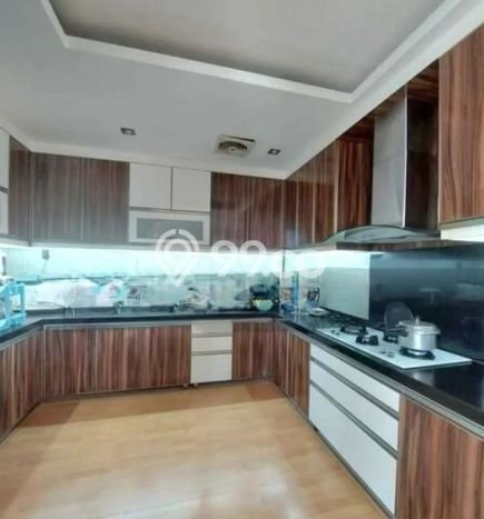 Jual Rumah Luas Megah Dengan View Eksklusif di Dago, Bandung Jual Rumah Luas Megah Dengan View Eksklusif di Dago, Bandung